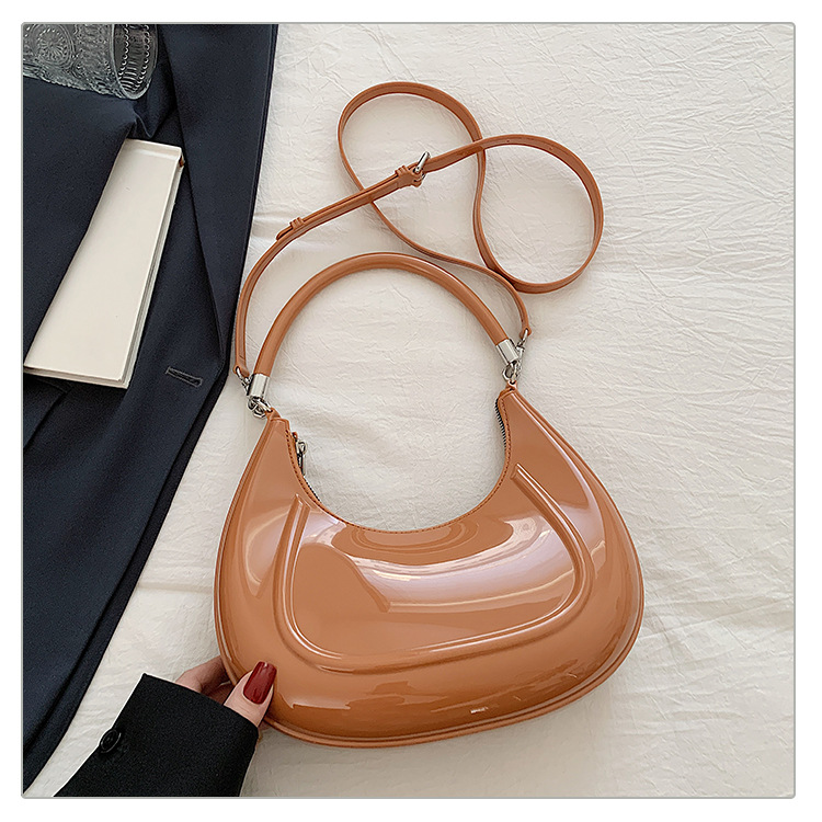 Bolso de luna nueva portátil de alta calidad bolso de mujer 2025 transfronterizo sudeste asiático nuevo estilo color gelatina bolso de mensajero de lujo ligero