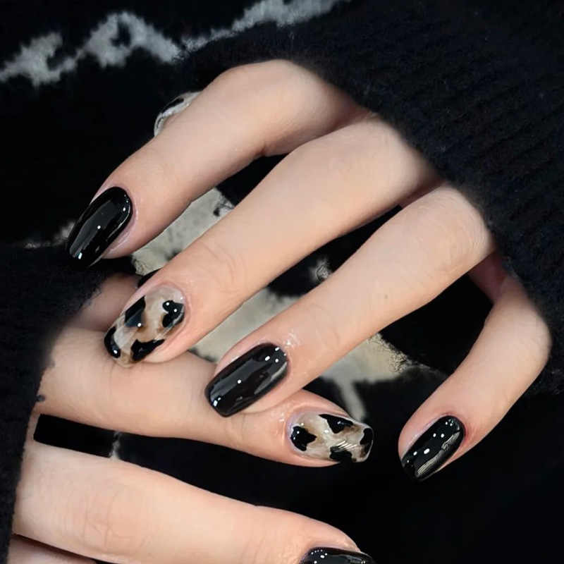 Leopard Print Cow Style Manicure, High-End Versatile Whitening Nails, Short Style, Handmade Patches, Simple, Removable and Wearable