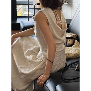 �R���ļ��¿ʽ�OӋ�К��|�����U�I¶�����鱳�������@������Ů