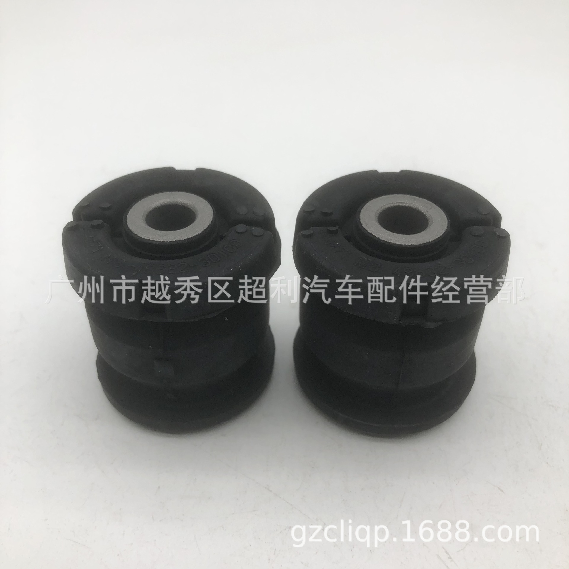 适用 48632-30100 JZS155 老皇冠上悬挂套
