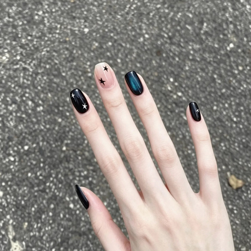 TikTok's popular wearable nails with a high-end feel, autumn nail art pieces with butterfly glitter, cat-eye, and sexy style wearable nail tips TikTok's popular wearable nails with a high-end feel, autumn nail art pieces with butterfly glitter, cat-eye, and sexy style wearable nail tips