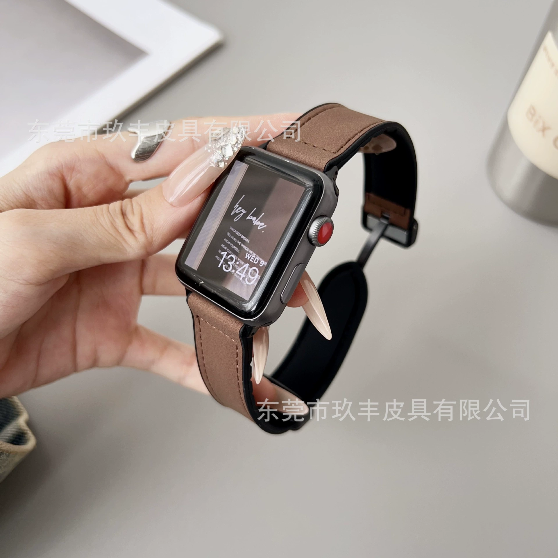 Применимо к Apple Patch Table Band Apple Watchs10/9/8/7/6 Generation Silicon Platform Crazy Horse Leather Belt