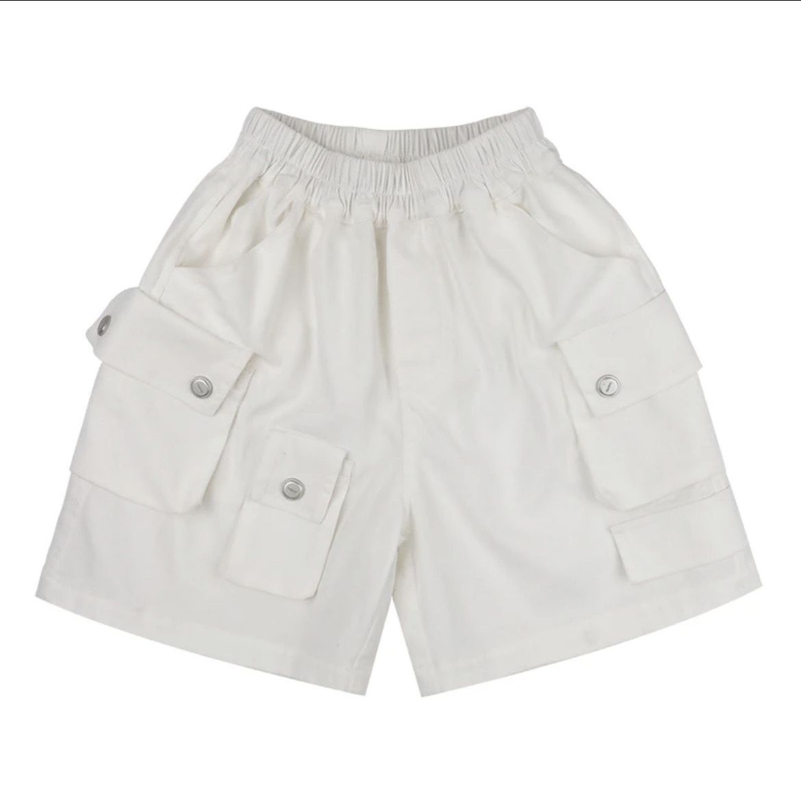흰색 카고 반바지