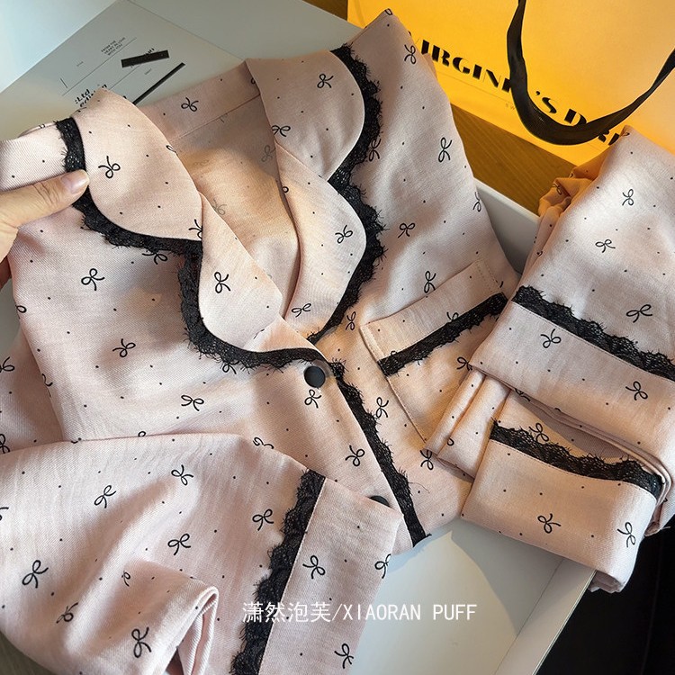 Demi-season pijama with bow
