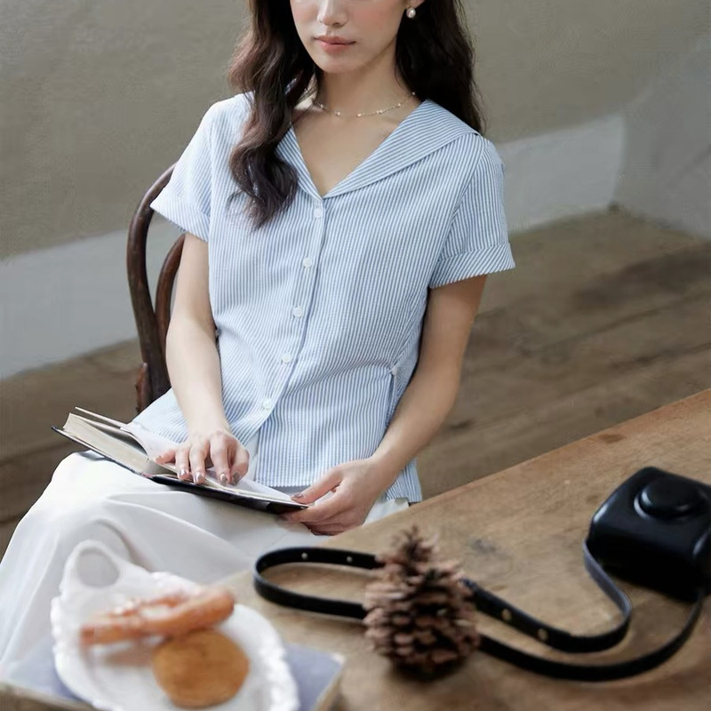 Mixab French-Style Blue Pinstripe Turn-Down Collar Shirt for Women, Short Summer Waist-Cinching Slim-Fit Navy Collar Short-Sleeve Top Mixab French-Style Blue Pinstripe Turn-Down Collar Shirt for Women, Short Summer Waist-Cinching Slim-Fit Navy Collar Short-Sleeve Top