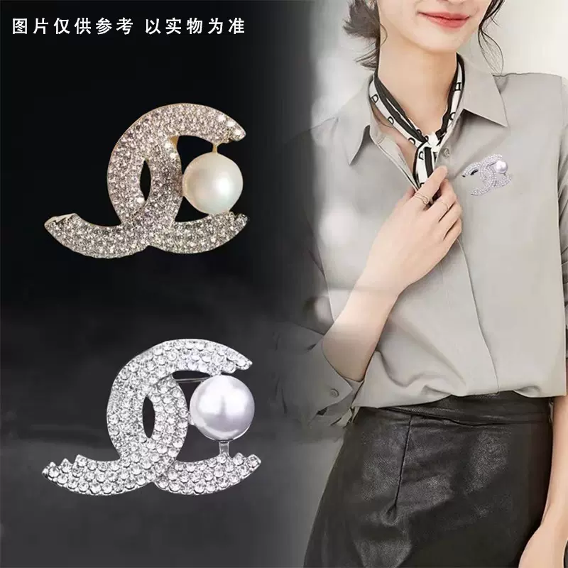 高档西装字母别针防走光扣针气质胸花配饰 小香风双C时尚合金胸针