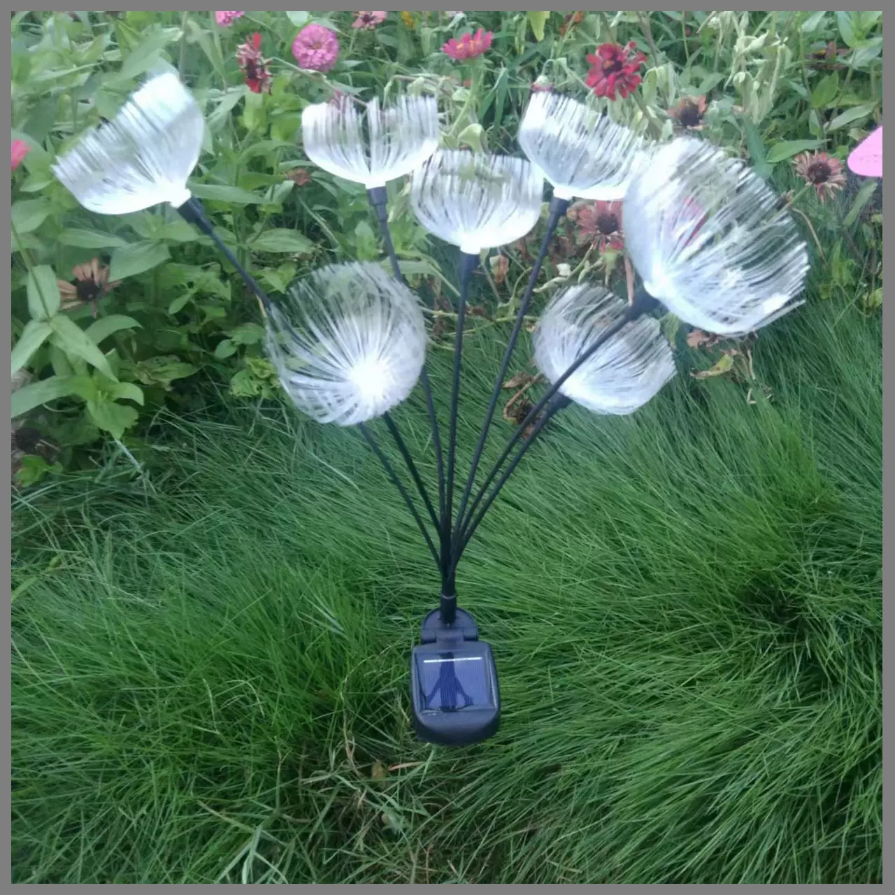 跨境太阳能新款七彩户外防水庭院装饰三层造型多头光纤水母草坪灯