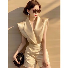 �������һ����Ư���r��Ů�b�p�ݸ߶��IС���L���b��ѝ���e���b