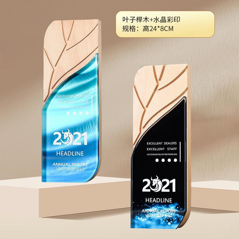 Trofeos de cristal coloridos personalizados metales de alta calidad creativos de resina de pentacos excelentes empleados medalla de grabación ordenada chapado en oro