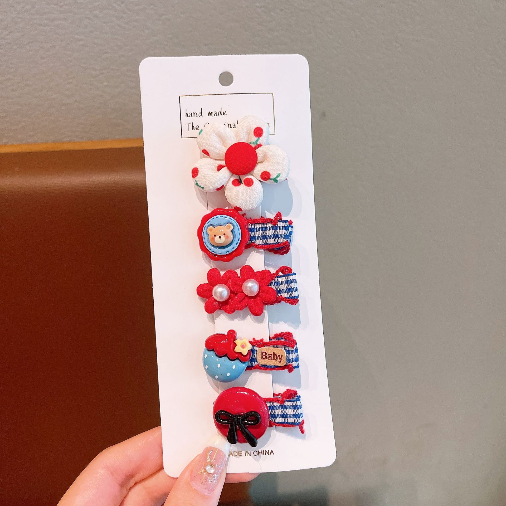 Nuevo pequeño botón de metal perfumado para niños anillo de cabello personalidad widgets niñas atar cabello cuerdas de cabello adornamientos para el cabello