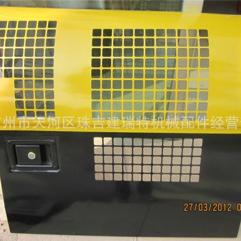 水箱边门使用于E320C320D挖机系列边门侧门挖掘机配件工程机械