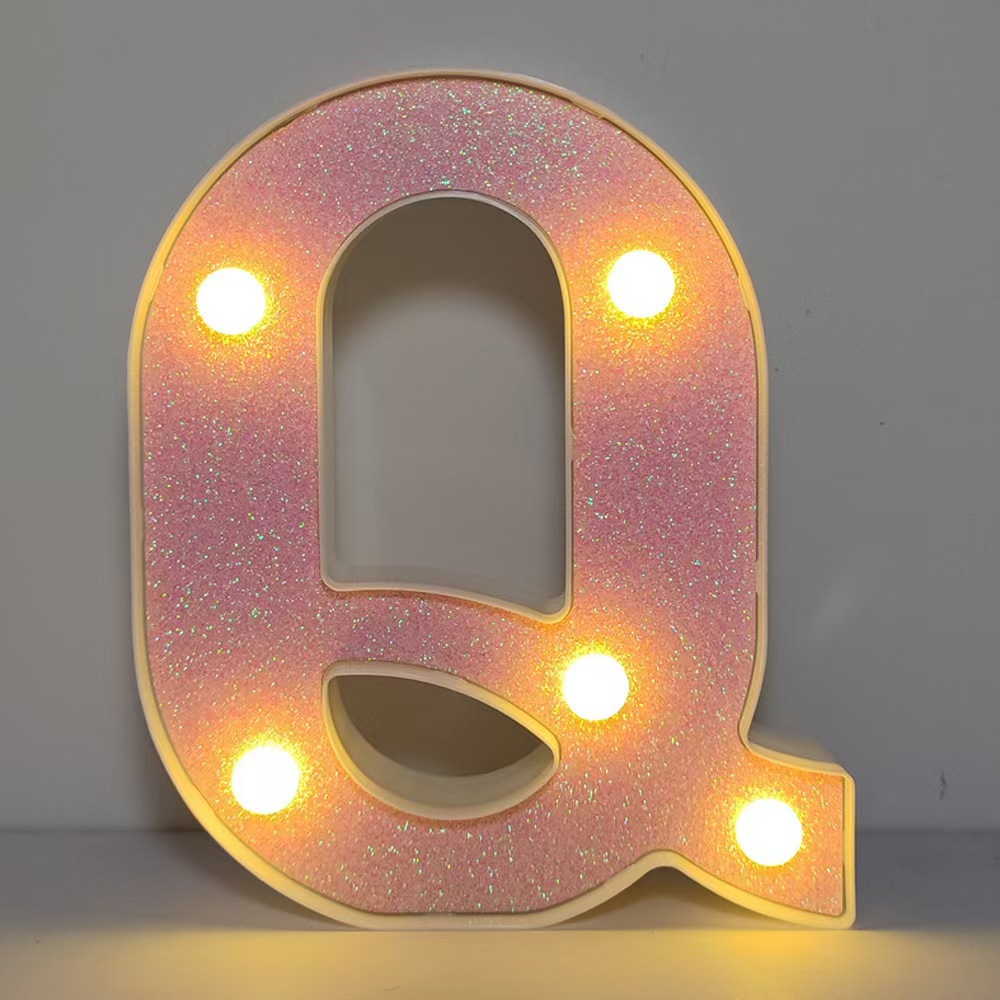 다채로운 분말: Q