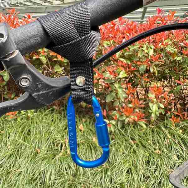 Gancho de coche de batería eléctrica sin perforación bicicleta scooter casco multifuncional fábrica de gancho delantero universal
