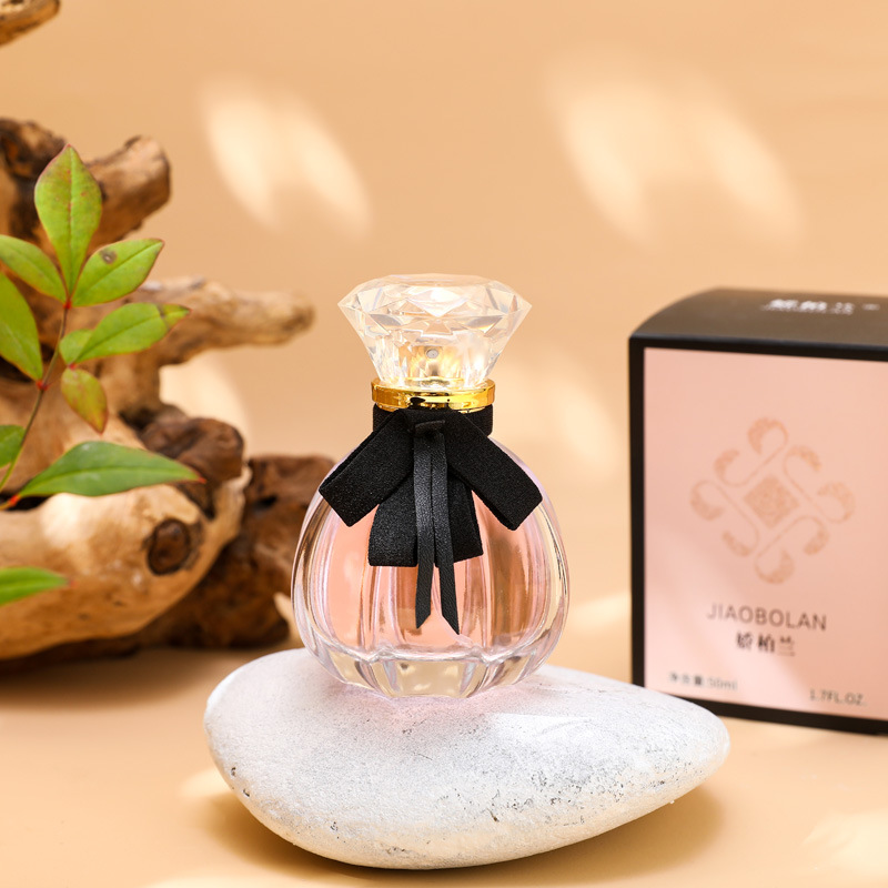 Perfume giratorio Jiaberlan París transfronterizo de la fragancia fascinante fragancia ligera duradera elegante fragancia de los estudiantes de flor lote