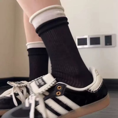 Minimalist Striped Socks with Rolled Edge, Retro Korean Style, Stackable and Versatile Mid-Calf Socks