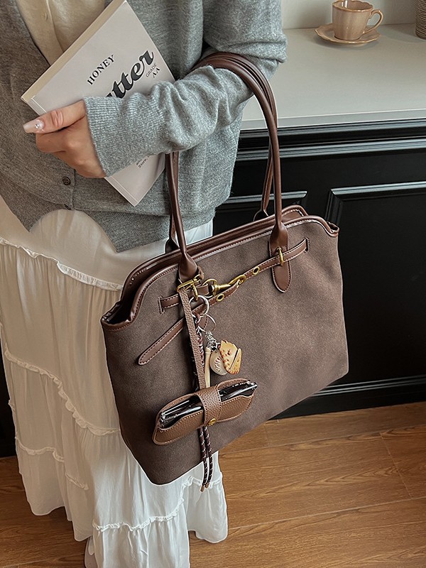 Bolsa de viaje de peluche esmerilada 2025 nuevo retro transfronterizo de gran capacidad de viaje de hombro bolsa