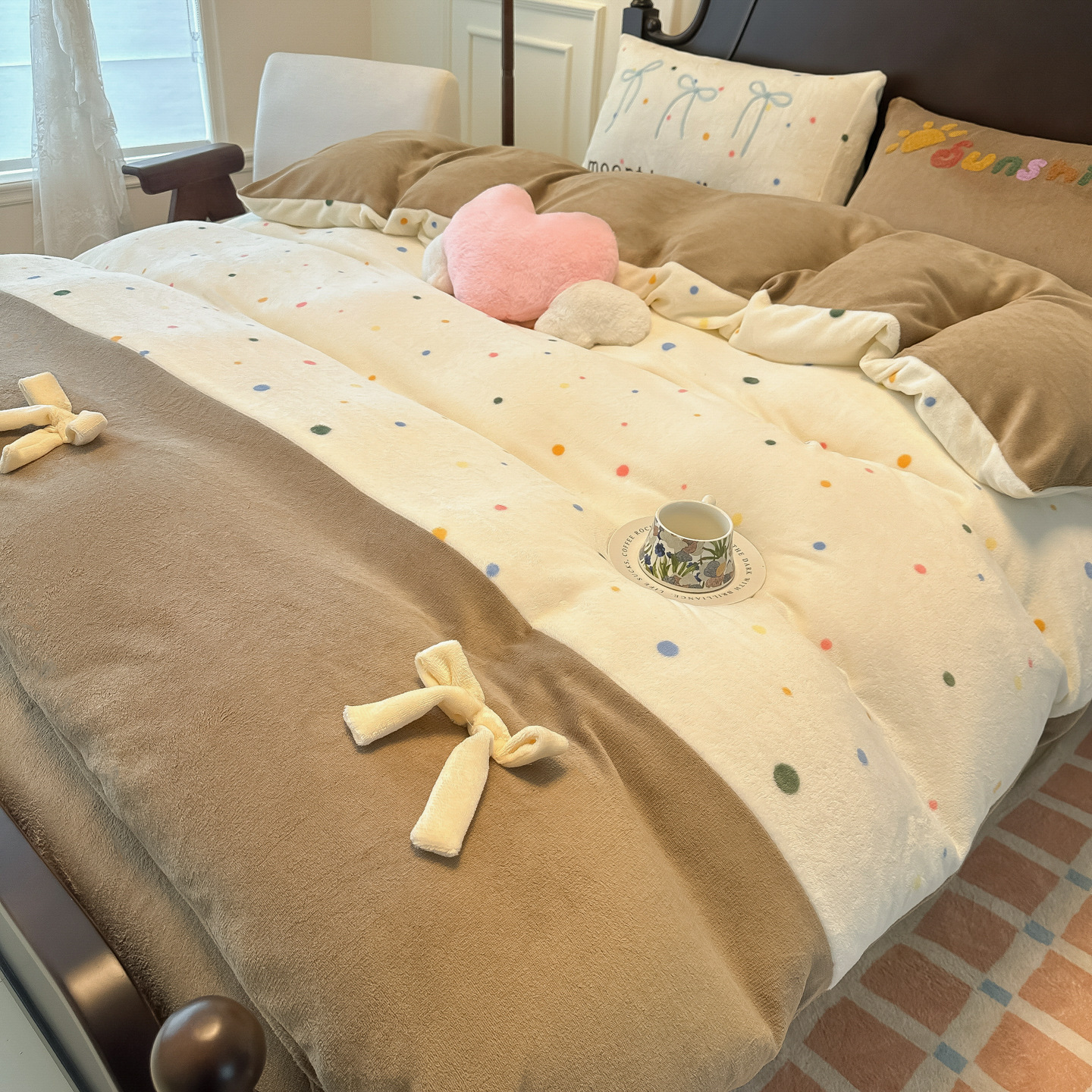 Invierno leche gruesa de terciopelo de cuatro piezas retrógrado con terciopelo de calentamiento sábanas cubiertas de cama dormitorio de flanel de tres piezas