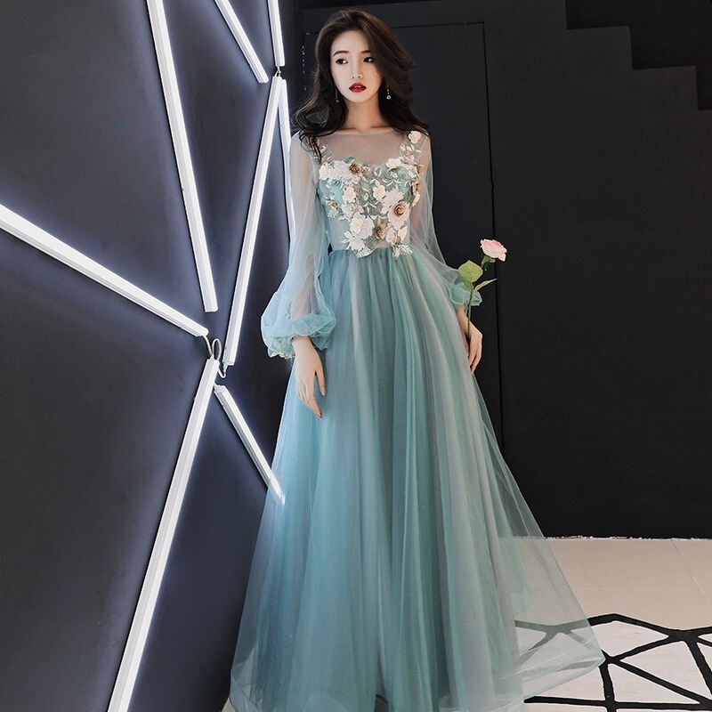 Banquet Evening Dress for Women 2026 New Style Fairy-Like Dreamy Long Dress Slimming for Petite Students' Art Exam Piano Performance Outfit