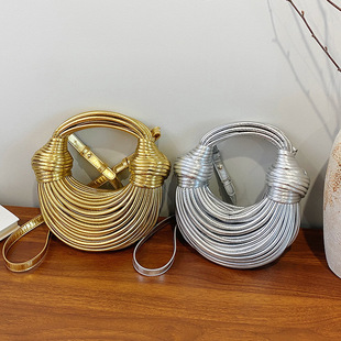 �羳Ҹ�°���Ů�¿��ֹ������μ�б���С����Y��l��������Ӱ�