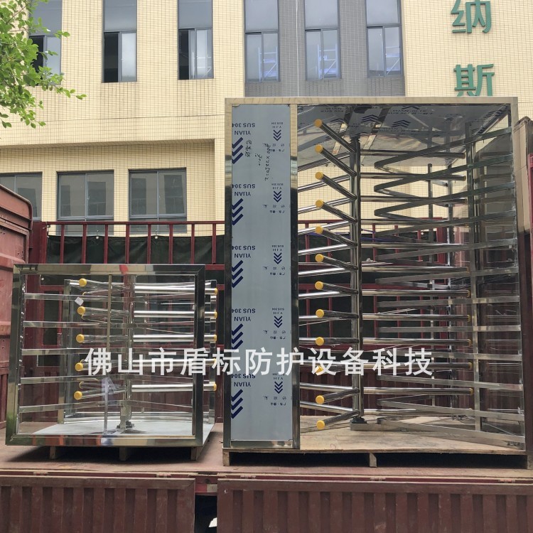 外贸旋转栅栏门 出口成品防尾随封闭式全高门 小区智能刷卡旋转门
