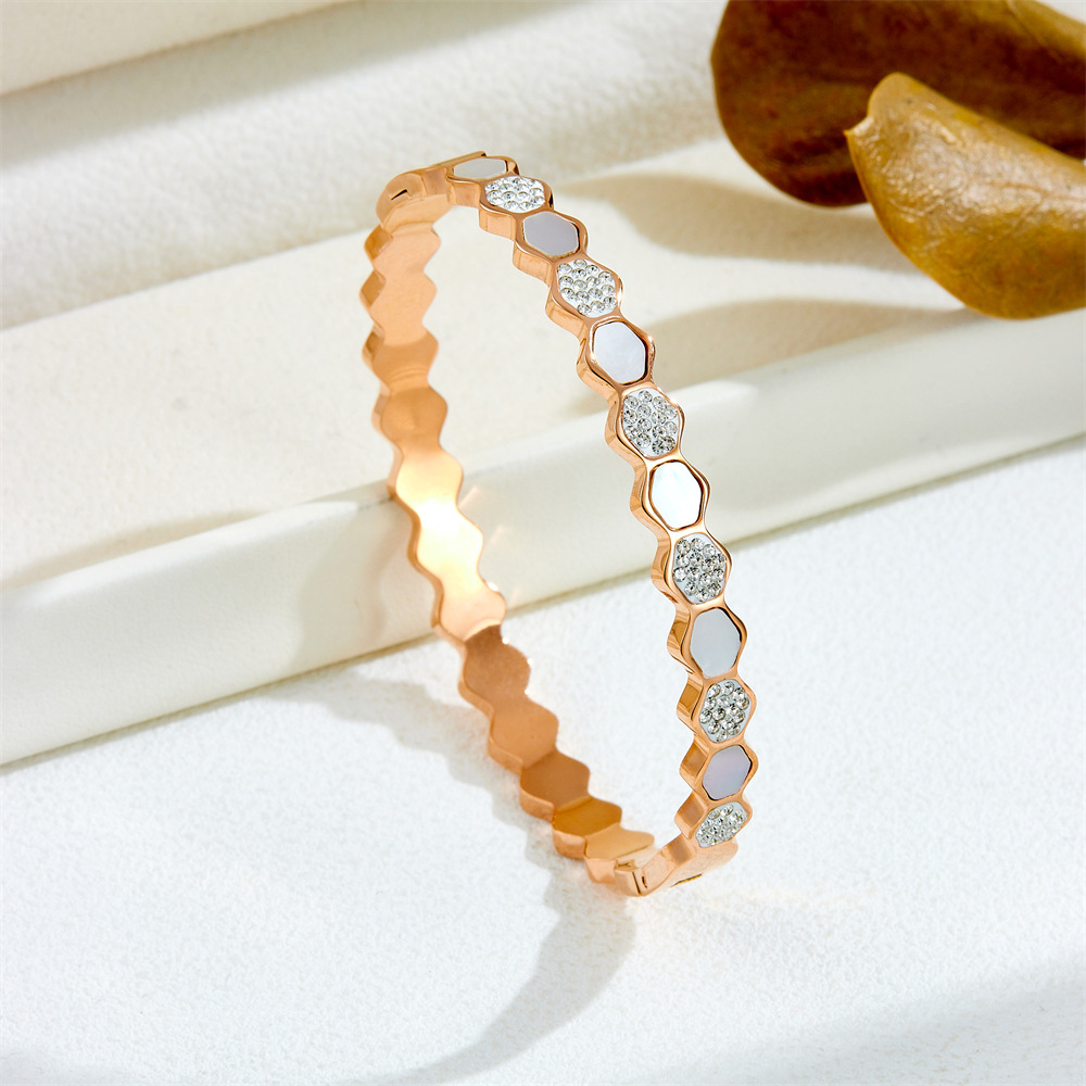 24g Weight Shell, Zircon Inlay Material Bangle Classification Titanium Steel Chain Material 1 Piece Quantity Daily Occasion Titanium Steel Material Geometric Pattern All Seasons Season Women's Gender Plating, Inlay Design Retro Style Retro Geometric Titanium Steel Shell Zircon Bangle In Bulk 10