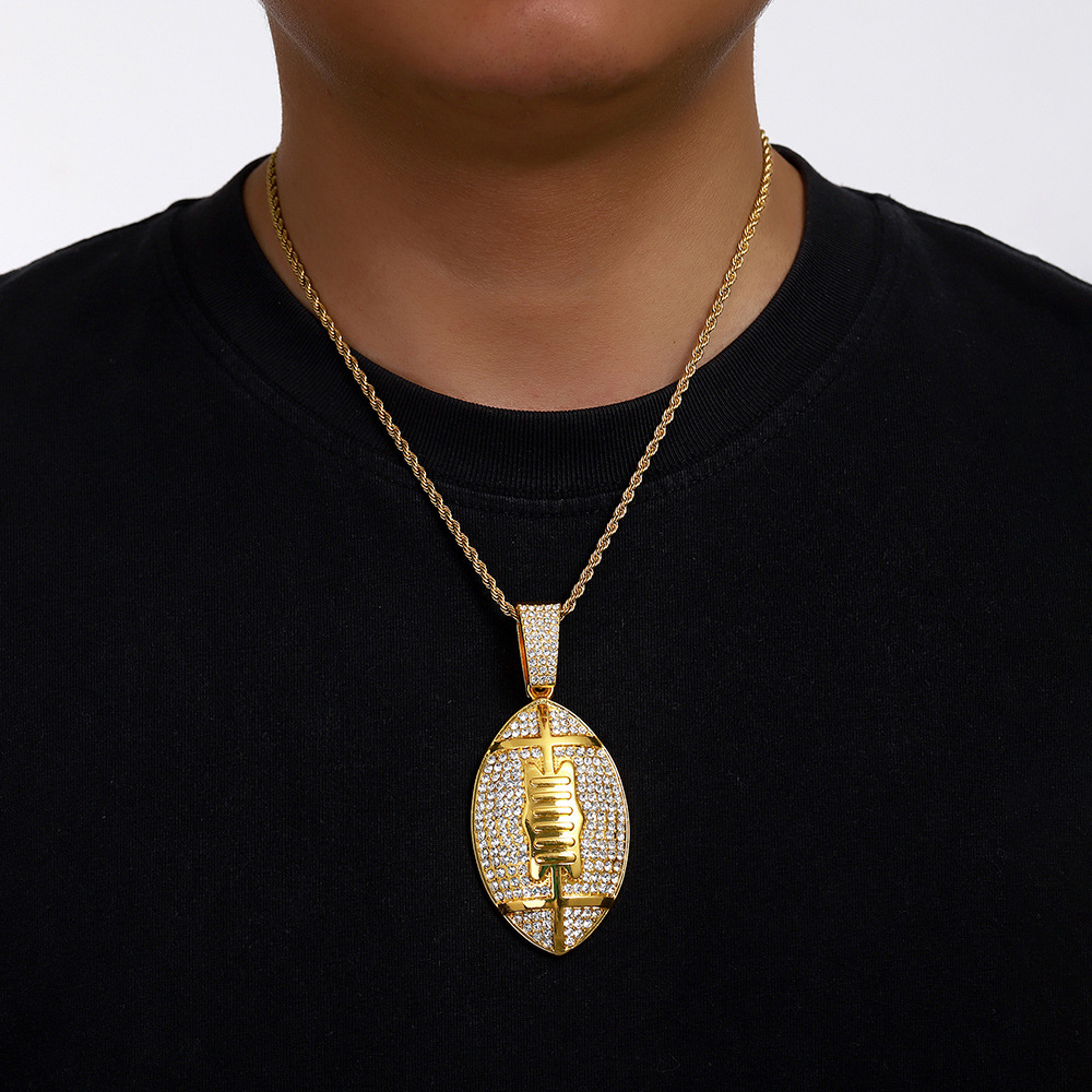 Original nuevo Super Bowl fútbol americano hip hop viento colgante cadena de diamantes Europa y América hip hop joyería de aleación popular