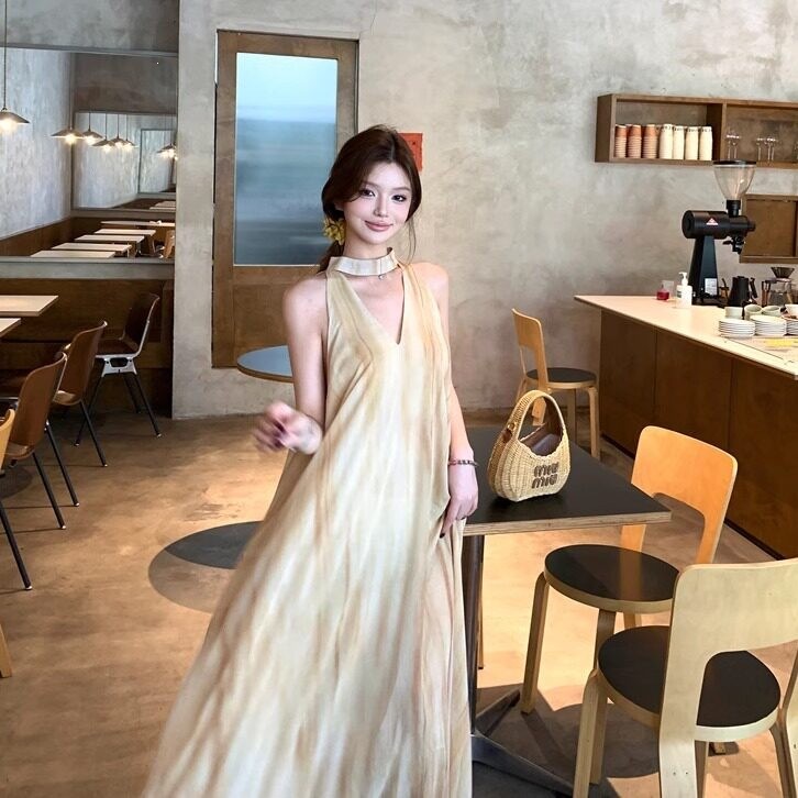 Halter Neck Strap Dress, Long Dress for Seaside Vacation, Women's 2026 Summer New Style, Very Beautiful and Trendy This Year