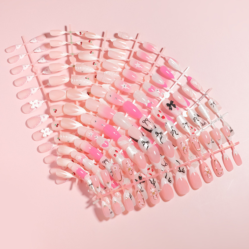 Collection of 24 Pieces of Almond Nails with Diamonds, Decorative Almond Nails, Beautiful and Cute Fake Nails, Same as Ins