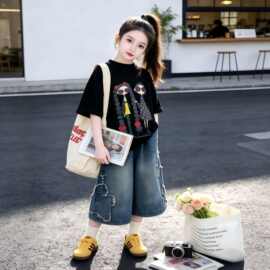 女童巨好看夏装2026新款洋气儿童短袖t恤薄款上衣女大童潮酷穿搭T
