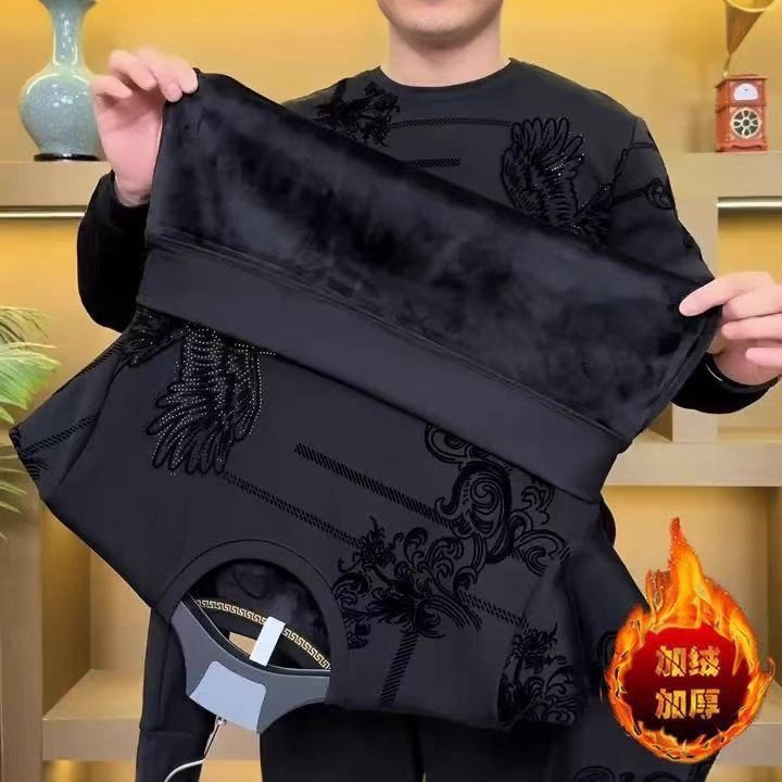 Transfronterizos otoño y invierno nuevos camisetas de manga larga de terciopelo para hombres jóvenes de media edad de cuello redondo moda cálida y gruesa camiseta