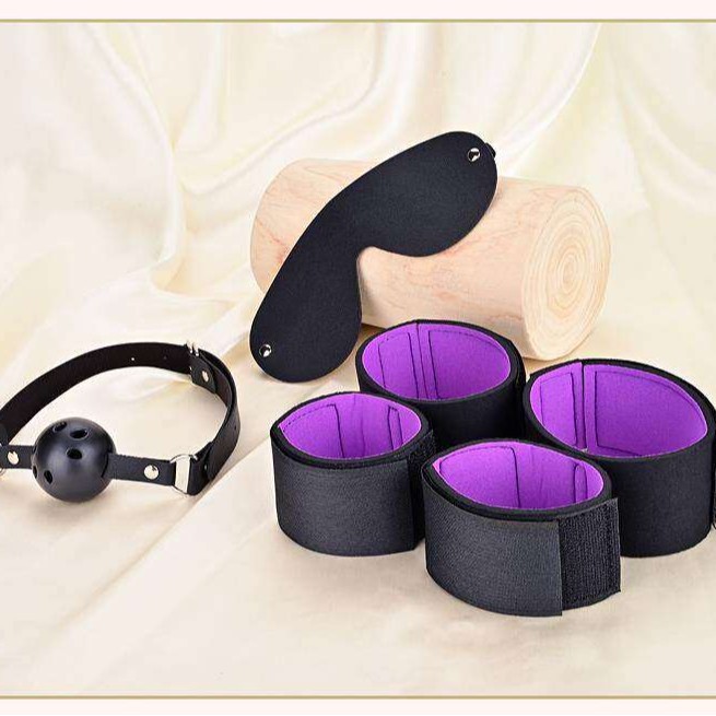 Purple Bondage Set with Handcuffs, Nipple Clamps, Ball Gag, Blindfold and Whip — detail image 3