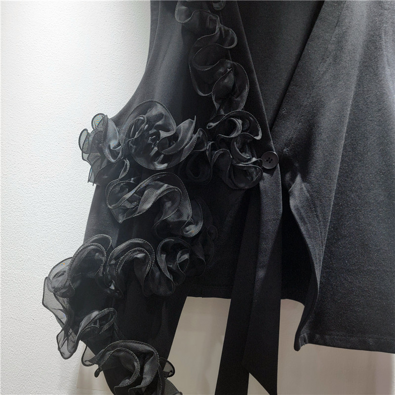 Flores tridimensionales de alto nivel de diseño de cuello en V chaleco de chaleco casual otoño y invierno 2025 nuevo tipo de chaleco plegable