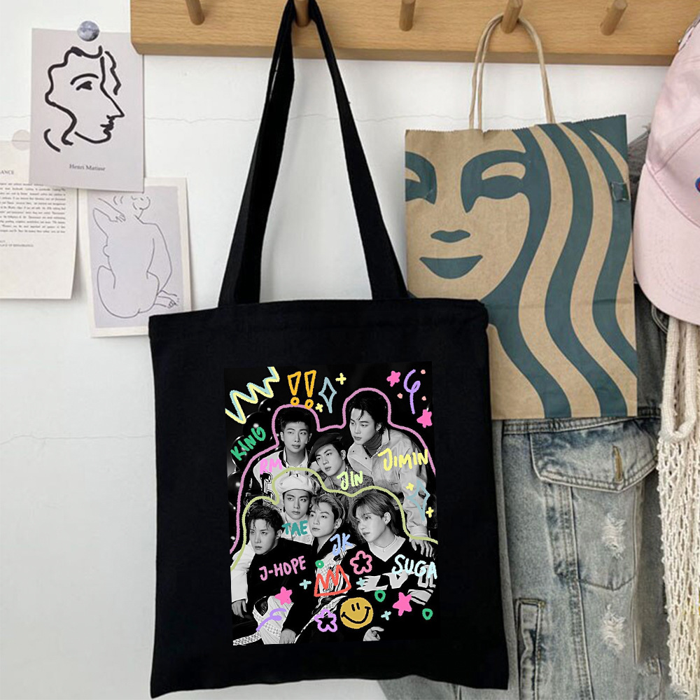 防弹少年团收藏款集体人物海报帆布袋粉丝纪念手拎手提单肩包趣味