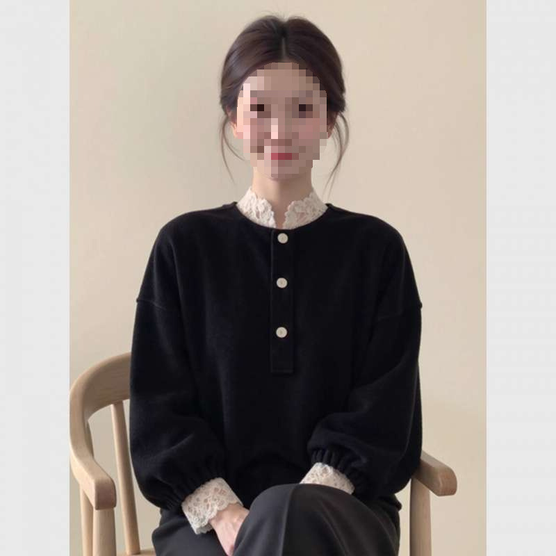 New Chinese-Style Women's Black Lace-Trimmed Velvet Top 2026 Autumn and Winter Versatile Slimming Elegant Age-Reducing National Style Blouse