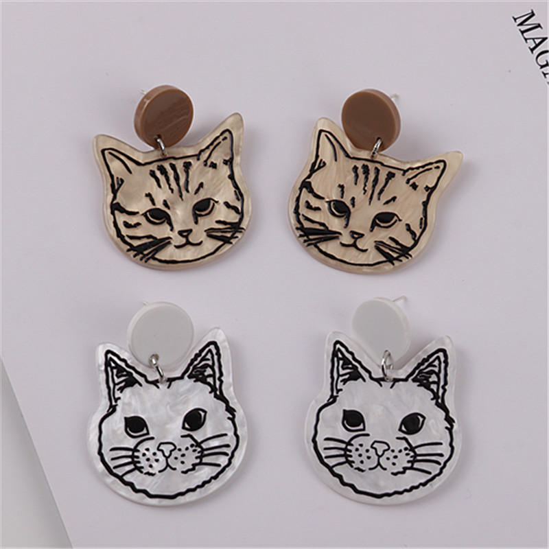 1 Pair Retro Cat Arylic Women's Ear Studs display picture 5