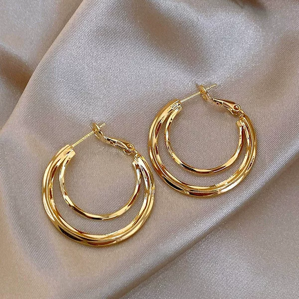Gold multi-layered large hoop earrings for women, 2026 new popular model, suitable for square and round faces, light luxury niche high-end earrings