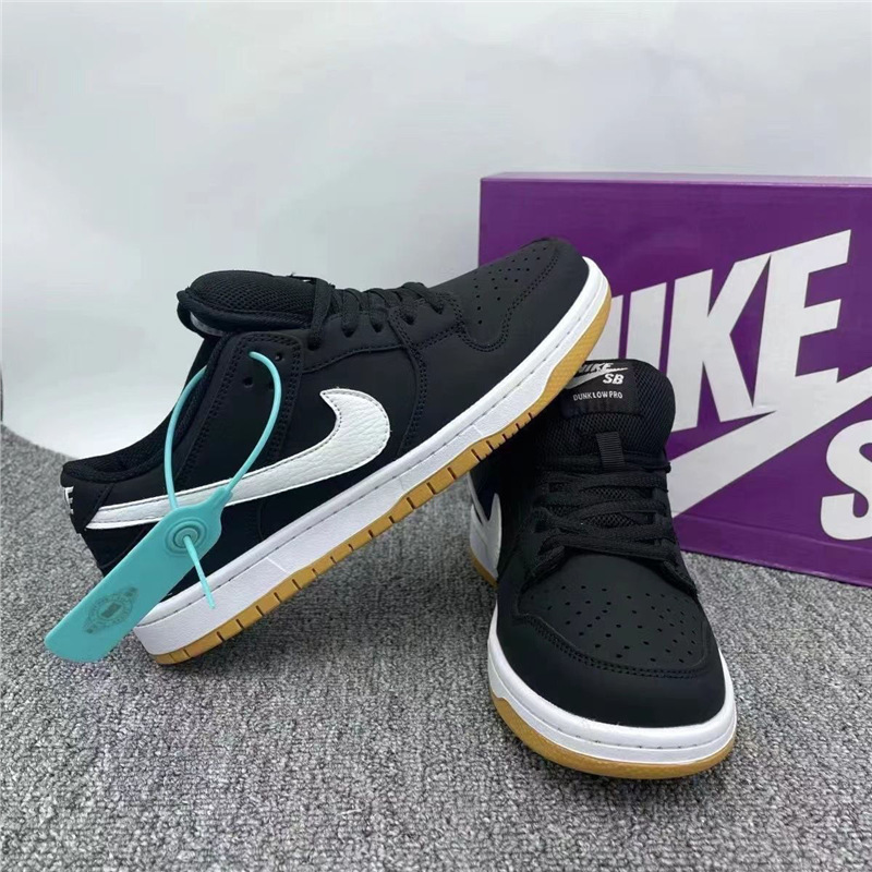 트렌디한 덩크 블랙 생껌 (필수)