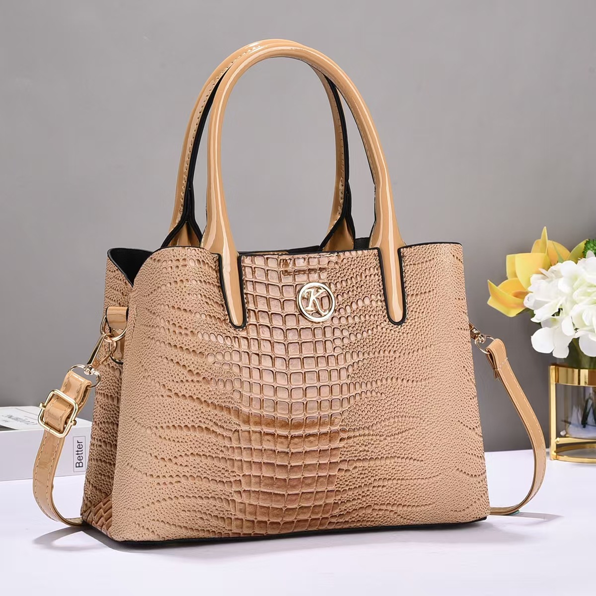 Bolsa de mano de piel brillante de gran capacidad con patrón de cocodrilo, bolsas de hombro de moda versátiles, bolsas transfronterizas de tendencia simple