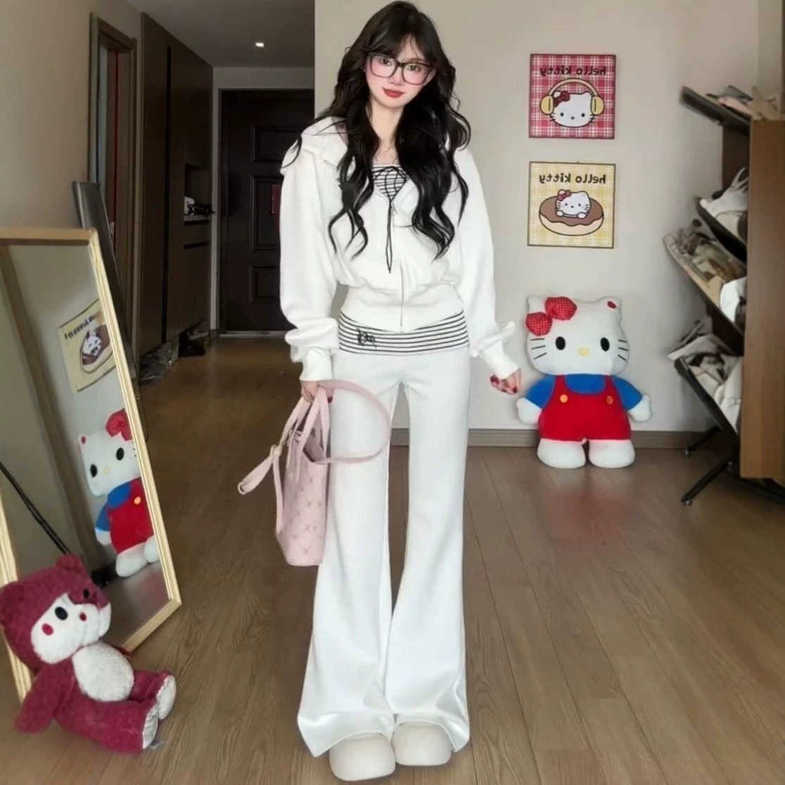 白色正肩修身卫衣短外套女款秋运动休闲套装巨好看早秋季韩系穿搭
