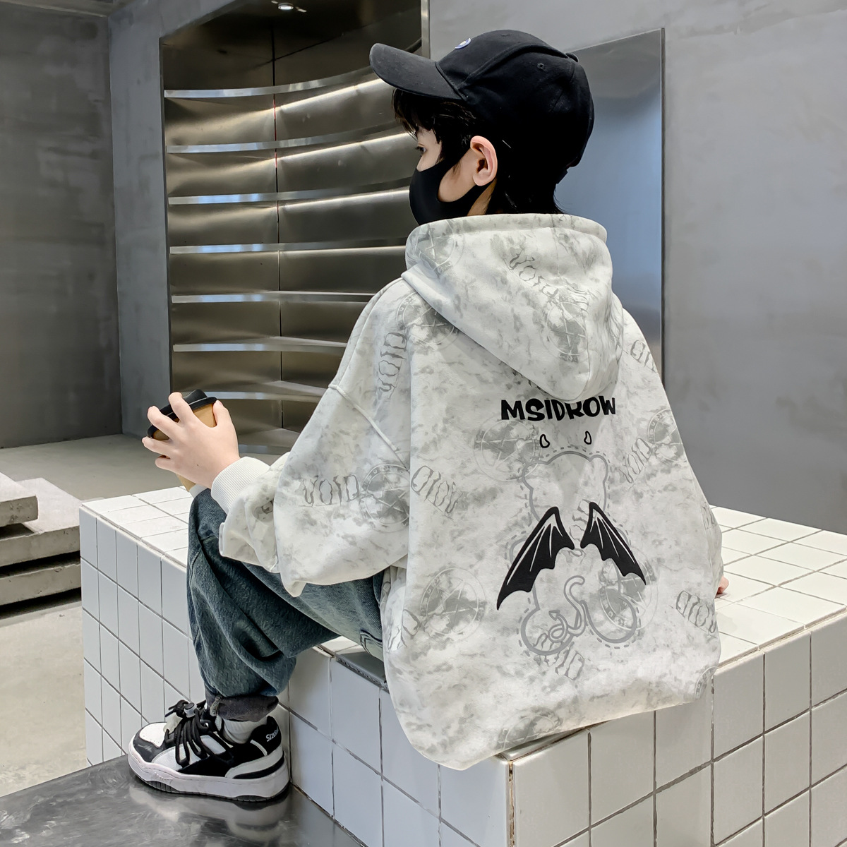 Children's unisex hooded sweatshirt, spring 2024 new, cartoon print base shirt for middle and large children, suitable for spring and autumn wear