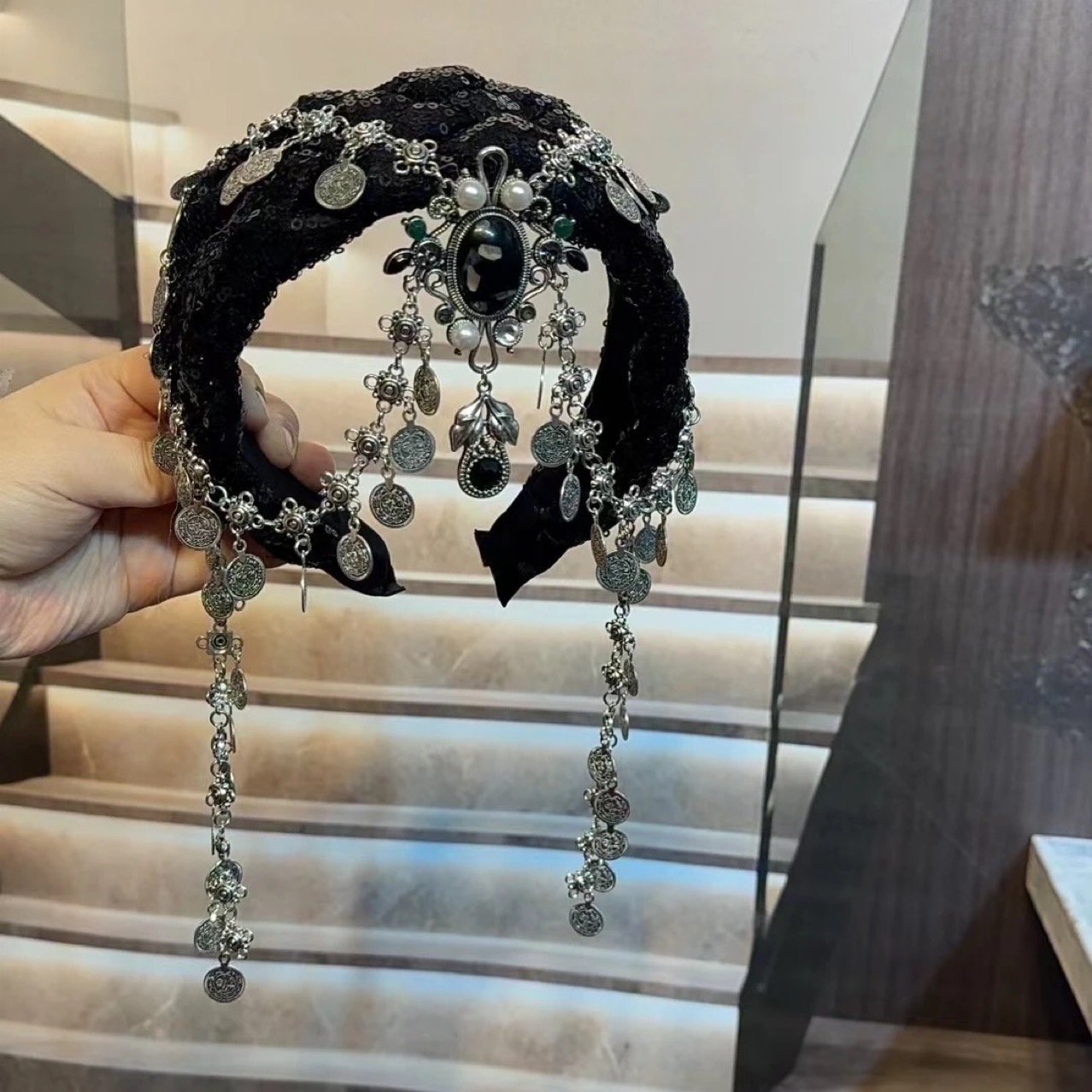 Original Mongolian Exotic Heavy Industry Retro Explosions High-end Light Luxury Pendant Front Fringe Ear Rear Fringe Headband