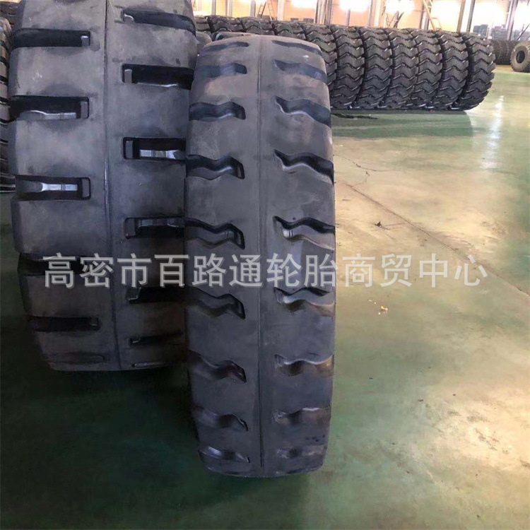 批发港口正面吊轮胎1600-25港口工业用轮胎叉车堆高机