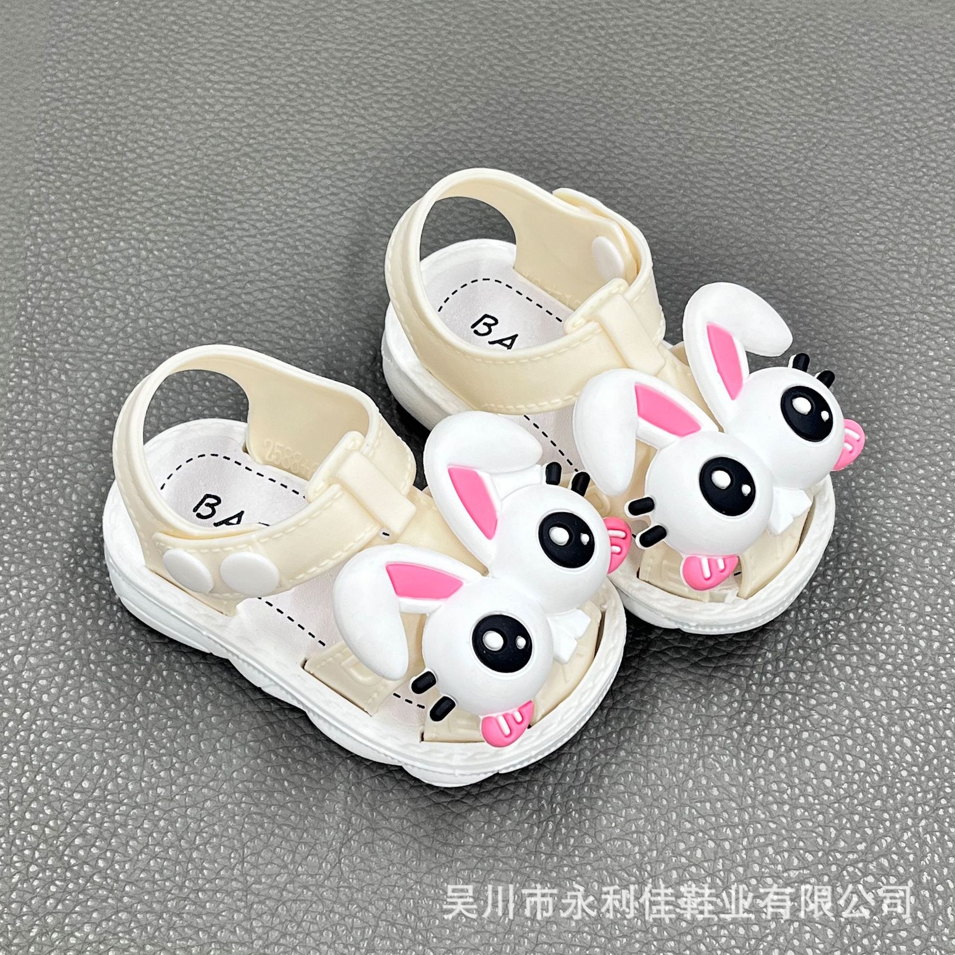 Zapatos de niñas sandalias de verano antideslizante con suela suave niñas pequeñas zapatos de bebés pequeños fabricantes de comercio electrónico