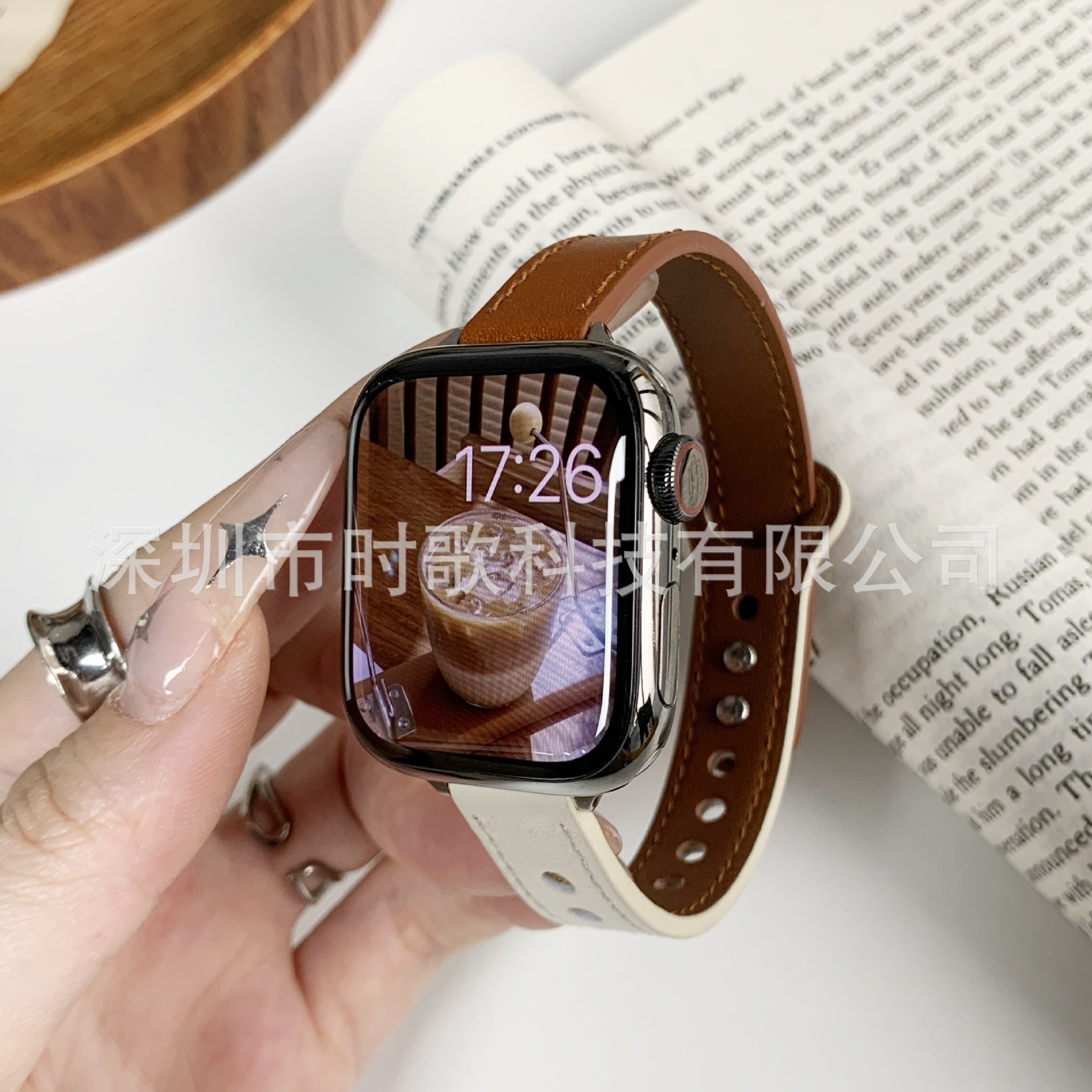 Adecuado para la correa de reloj Apple ultra-fino doble clavo color a juego cuero real pequeña cintura applewatch98 Correa al por mayor