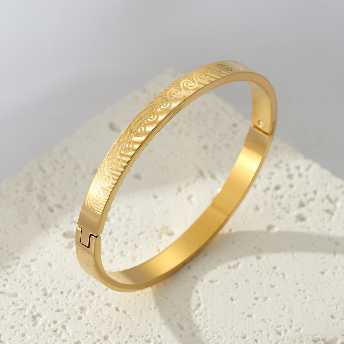 30g Weight Retro Solid Color 304 Stainless Steel Bangle In Bulk