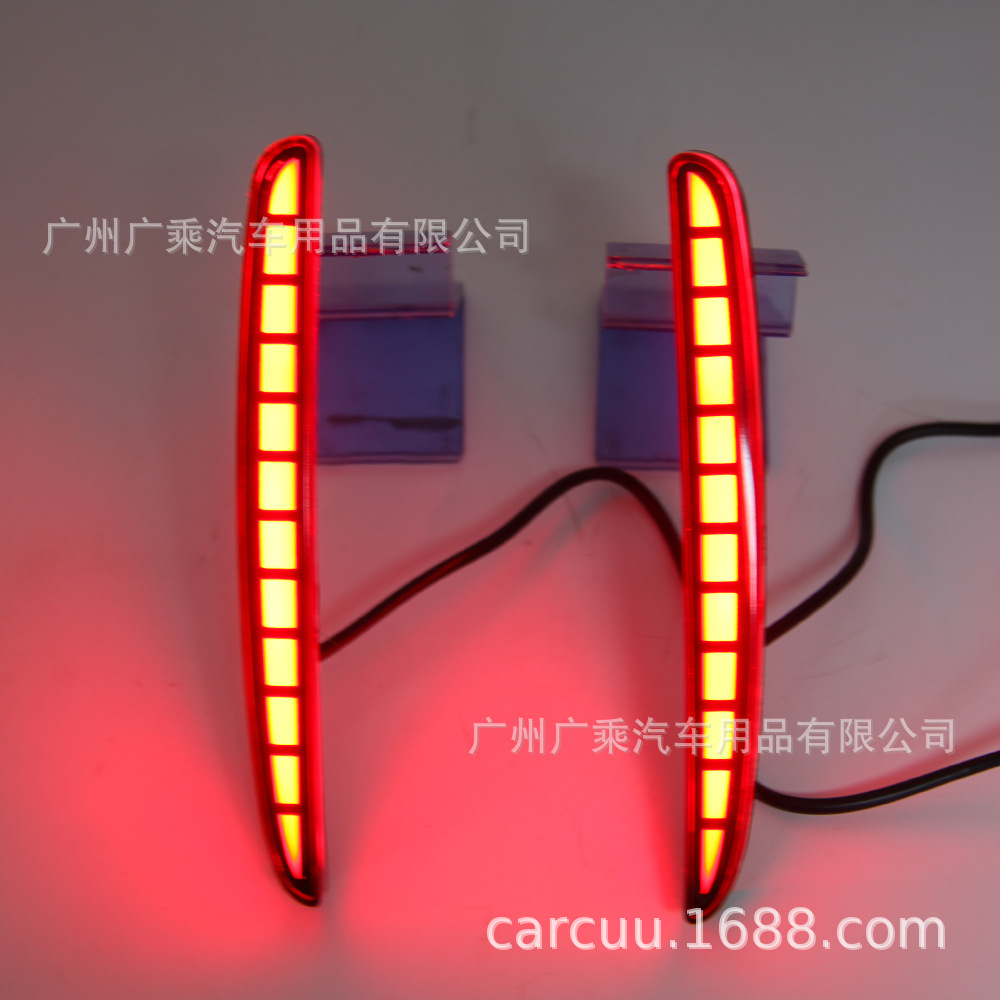 Aplicable a CIVIC typer Luz de parachoques trasero CIVIC 2 compartimento luz de freno luz de advertencia barra de luz de guía Luz de circulación diurna
