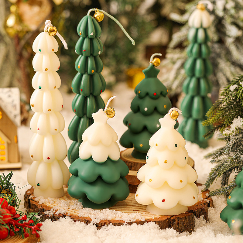 Recuerdos navideños, pequeños regalos, velas aromáticas, pequeños obsequios, velas creativas, velas aromáticas con forma de árbol de Navidad