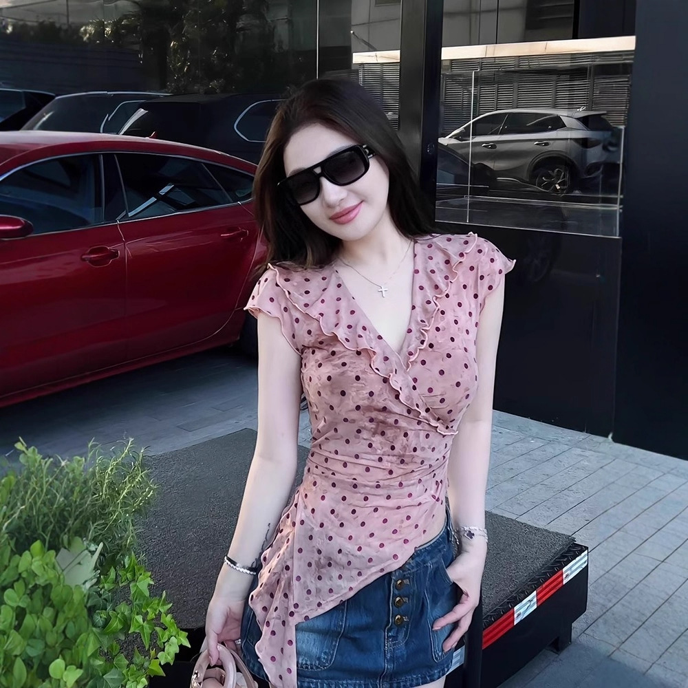 한국 핑크 폴카 도트 귀 V 넥 오른쪽 어깨 반팔 티셔츠 여성 불규칙 허리 짧은 탑