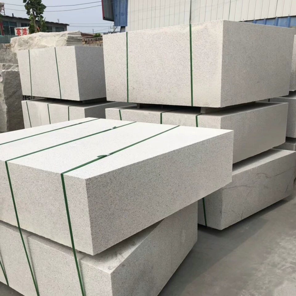 Компания Wenhao поставляет большое количество камня сизого и белого кунжутного цвета с полным описанием и большим запасом на складе.