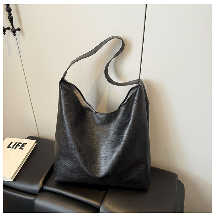 2025 nuevo estilo de comercio exterior bolso de la axila de mensajero de un solo hombro de sentido de alta gama bolso de mujer de gran capacidad de moda